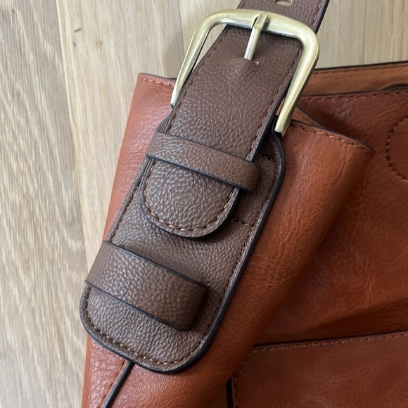 Joy Susan “Hobo” Bag in Chicory - Picture 7 of 9